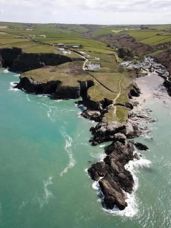 Port Gaverne Hotel