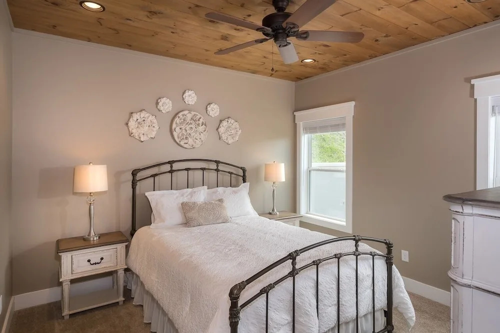 Just Perfect 3 Bedroom Home by Redawning