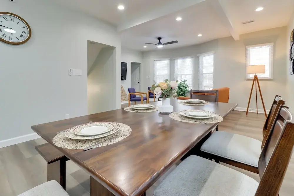 Near Midtown & Medical District! Updated Unit