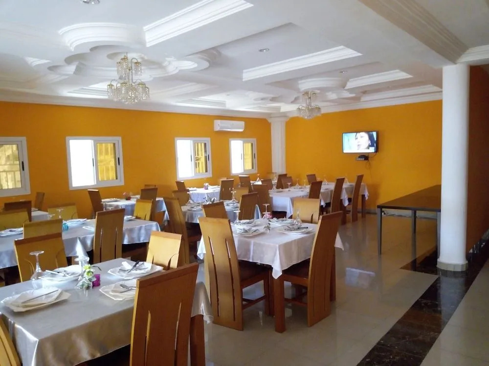 Hotel Edenia