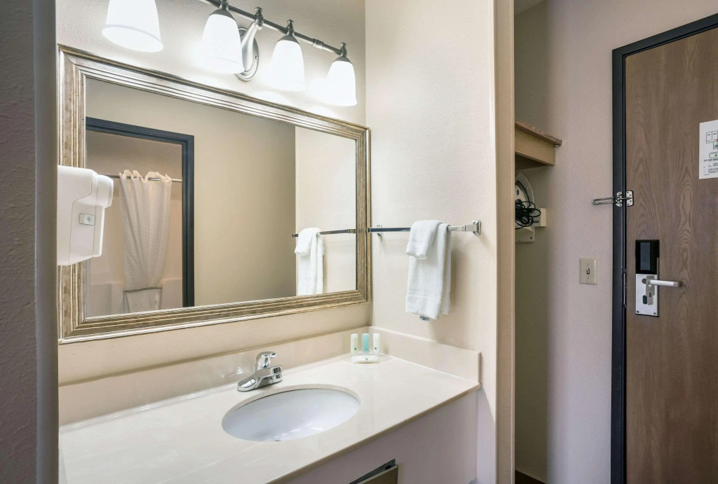 Quality Inn Cedar Rapids South