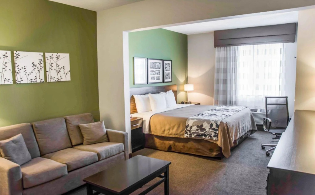 Sleep Inn & Suites Downtown - Convention Center