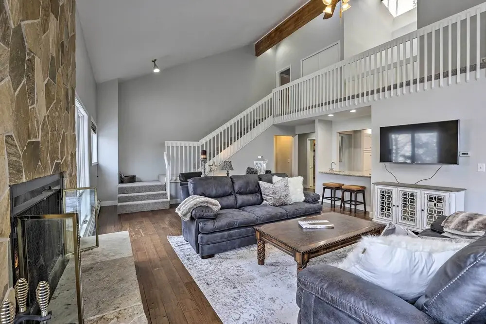 Avon Duplex w/ Hot Tub: Near Vail Hiking & Golf!
