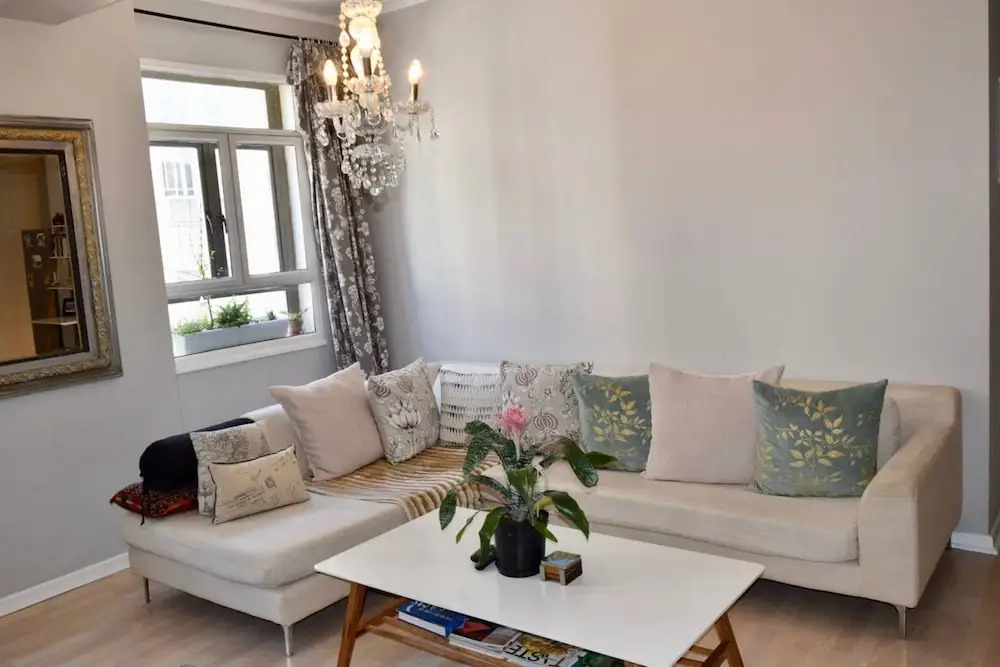 Beautiful Apartment in The Piazza With Pool and Gym