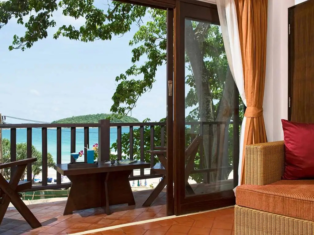 All Seasons Naiharn Phuket