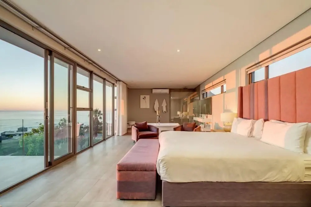 PREMIUM CAPE Camps Bay Lodge