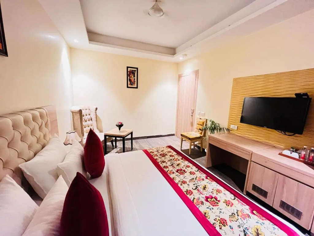 Treebo Hotel Banz
