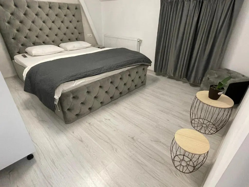 Jolie Luxury Apartments II