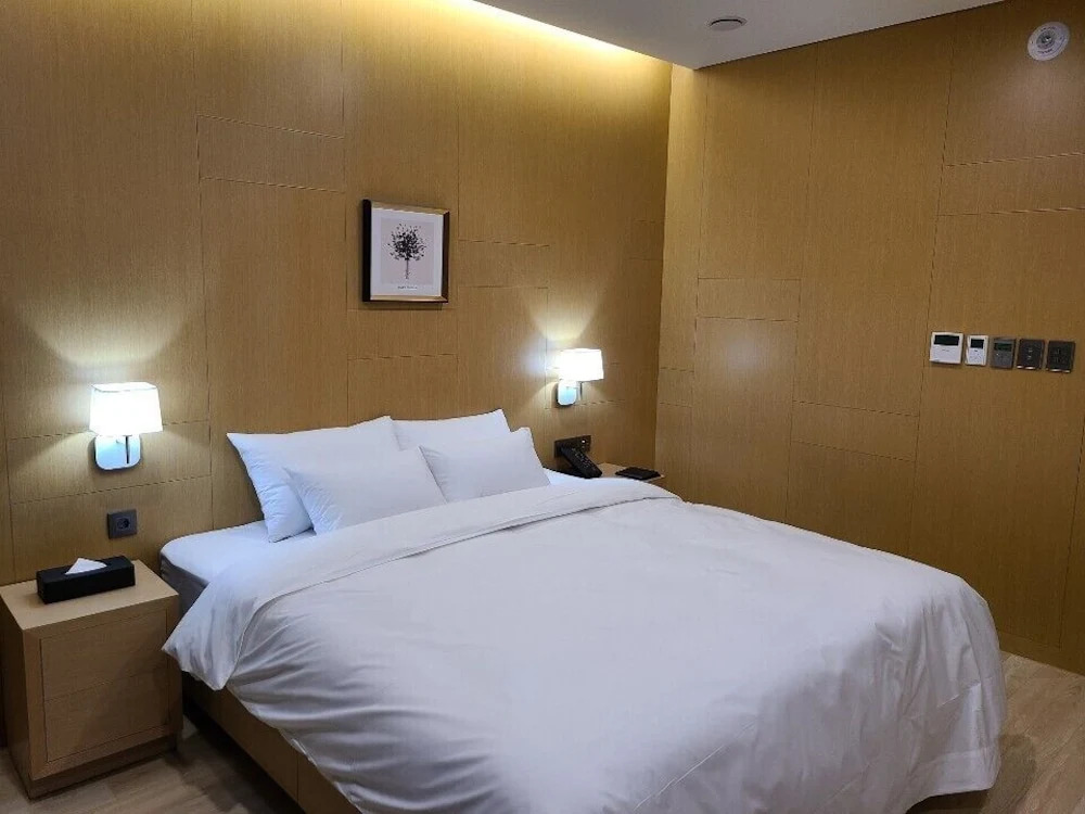 CS Hotel