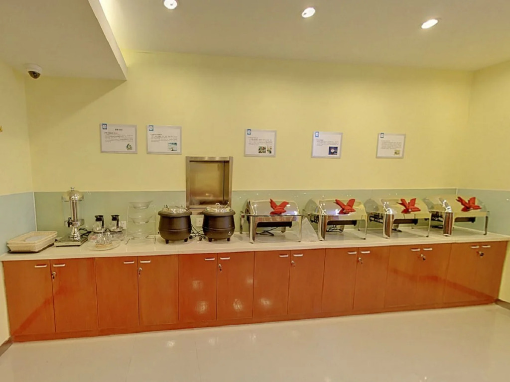 Hanting Hotel Shanghai Zhangjiang Park Guanglan Road Metro Station