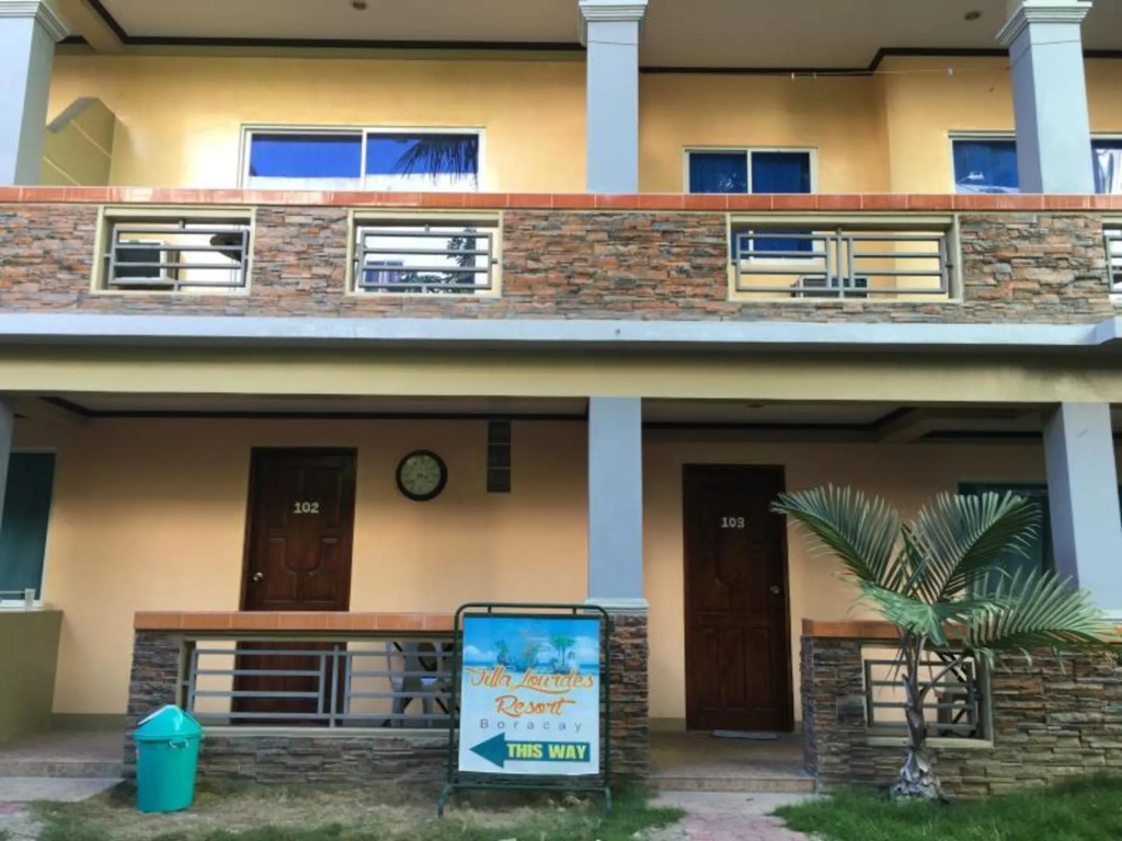 VILLA LOURDES RESORT