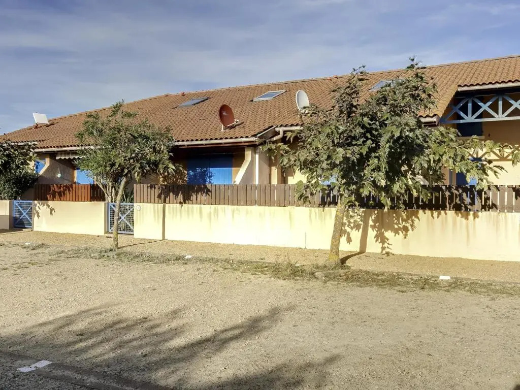 Maison T2 mezzanine près de locéan - 5/6 personnes - terrasse et parking privé - 40600 Biscarrosse - FR-1-521-23
