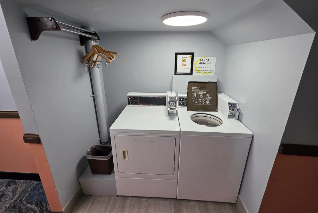 Super 8 by Wyndham Emporia