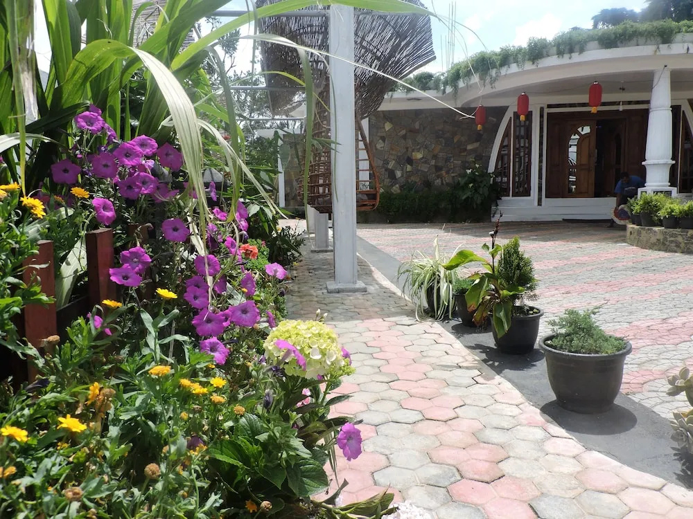 White Tower Villa  Sri Lanaka