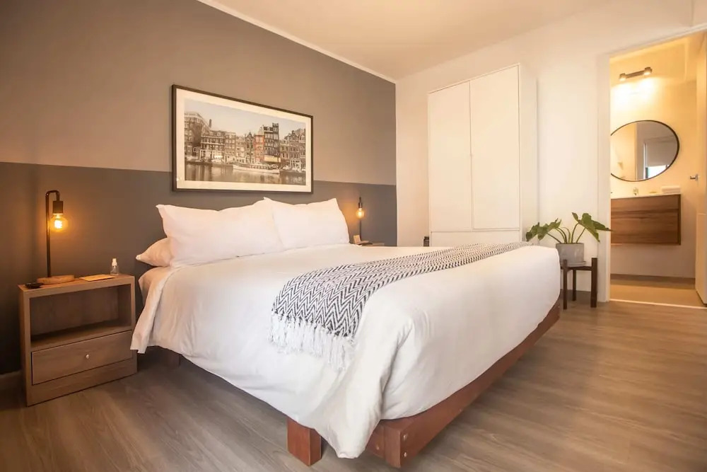 Grimaldo del Solar Suites by Geko