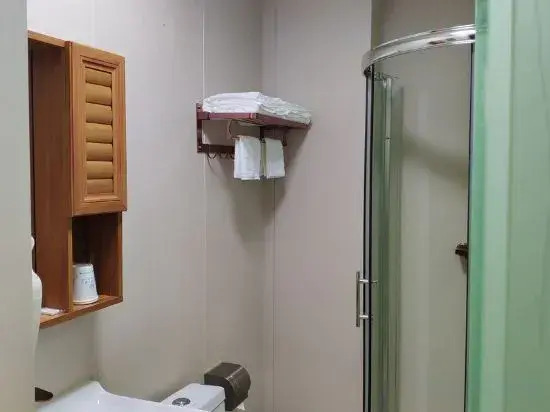 Dongxing Xinlongyuan Hotel