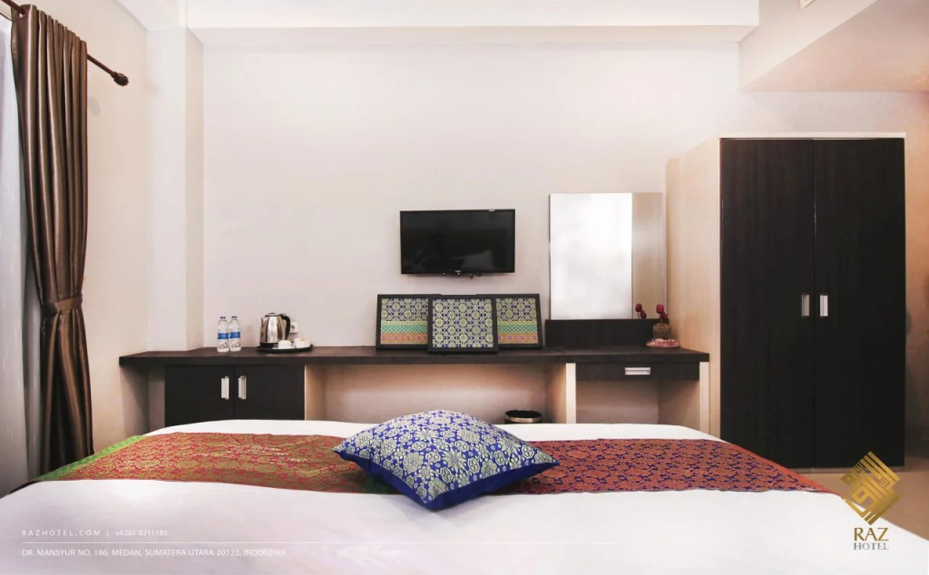 Raz Hotel and Convention