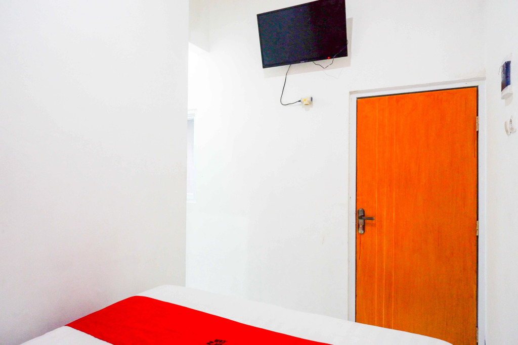 RedDoorz @ Kawasan Industri Candi Semarang