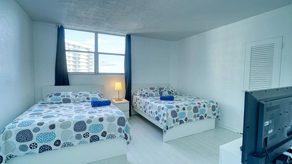 Hallandale Beach Intracoastal View Apartments