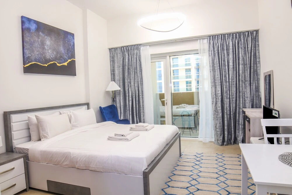 Studio Apartment in Azizi Farishta