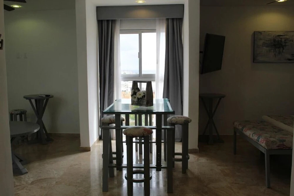 5a Coral Suites