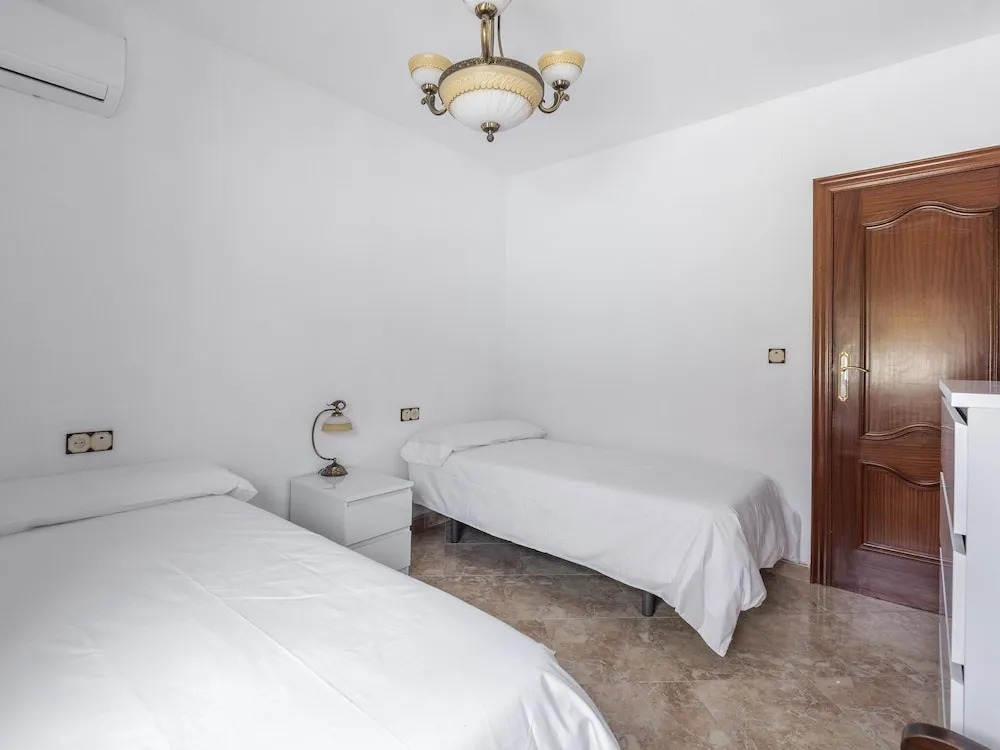 Simplistic Apartment in Ubeda near Clock Tower