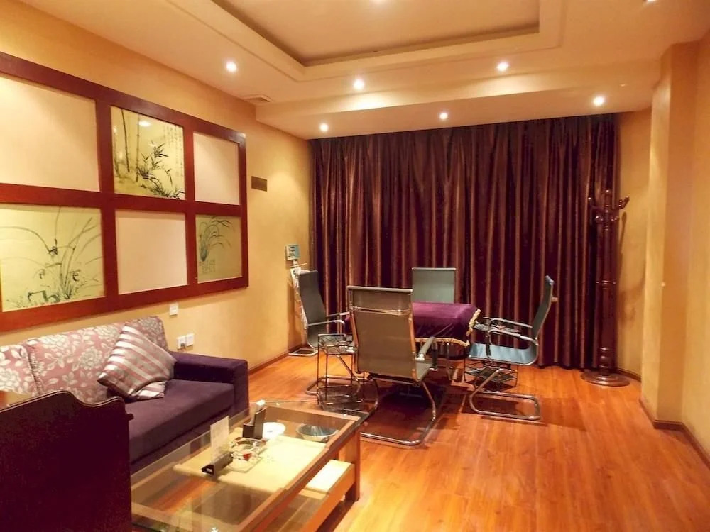 Hanbang Hotel (Hanzhong High-speed Railway Station Central Hospital)(汉邦酒店(汉中高铁站中心医院店))