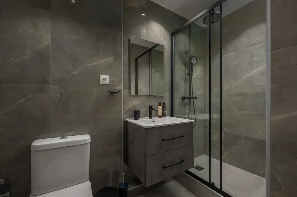 Hebrard Industrial Suites