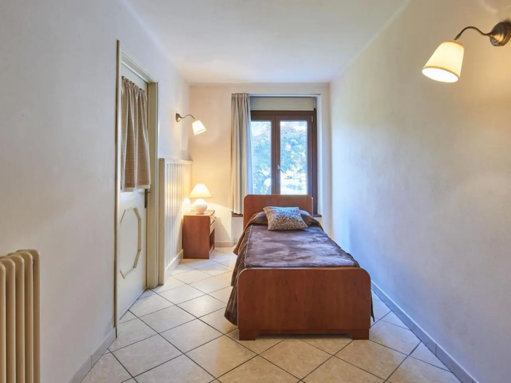 Apartment Serena - LMZ180 by Interhome