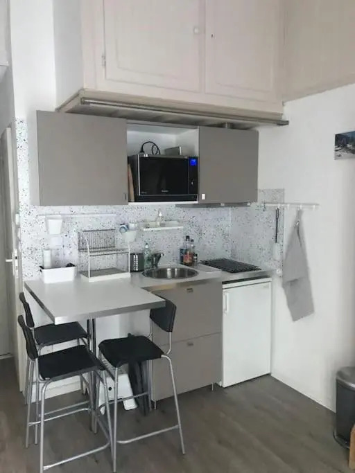 Chaleureux studio familal en centre ville avec vue sur les montagnes