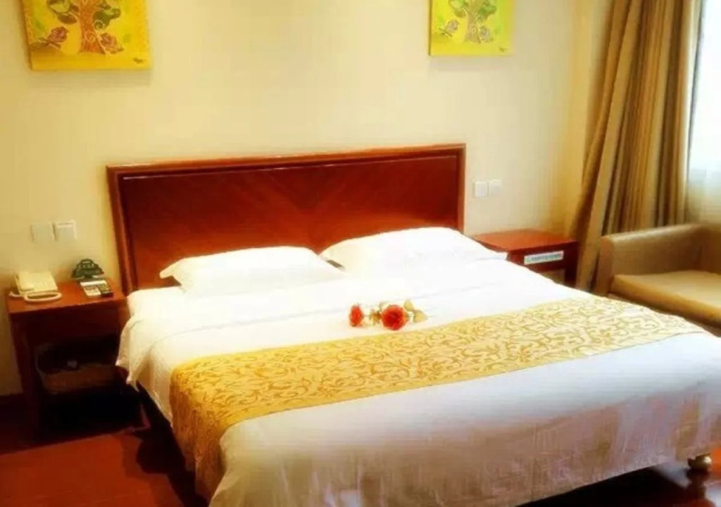 GreenTree Inn Shanghai Hongqiao International Airport Songhong Road Express Hotel