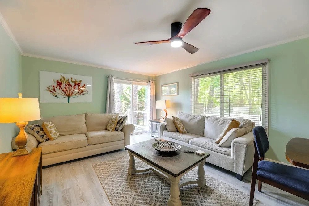 2 Mi to Bethany Beach: Duplex w/ Private Deck
