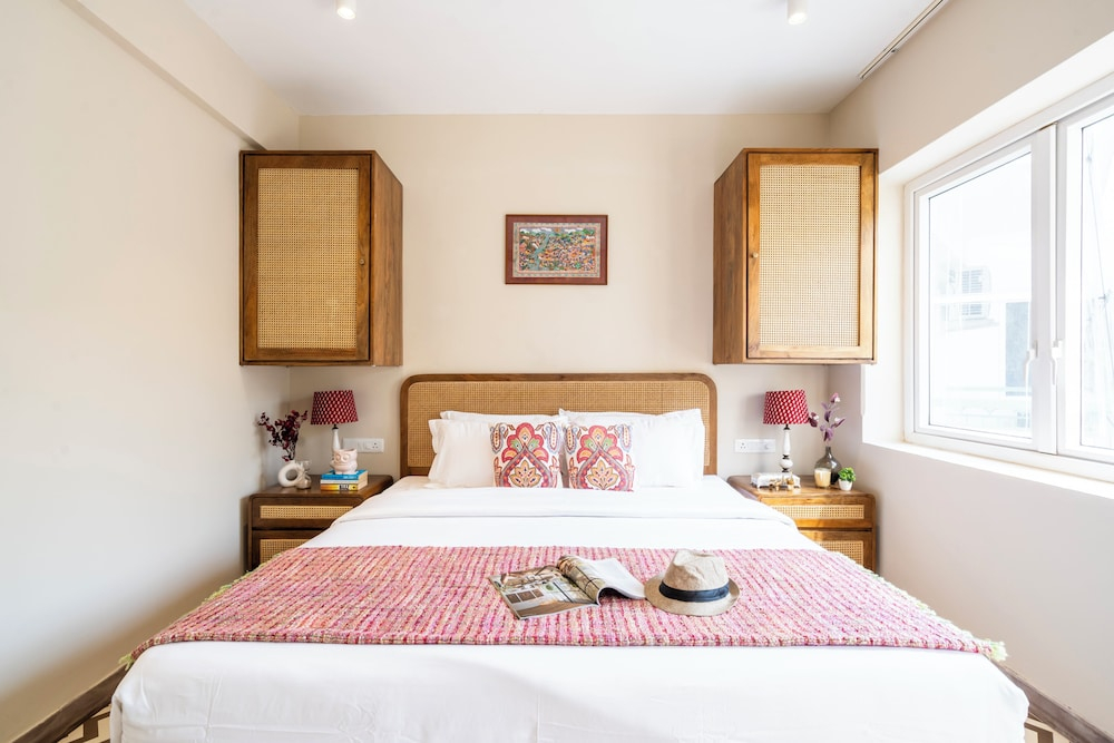 Staymaster Solintra 2BHK C401