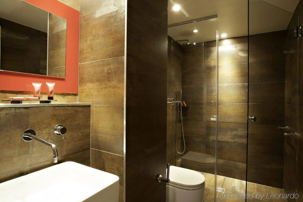 Hotel Le Chat Noir