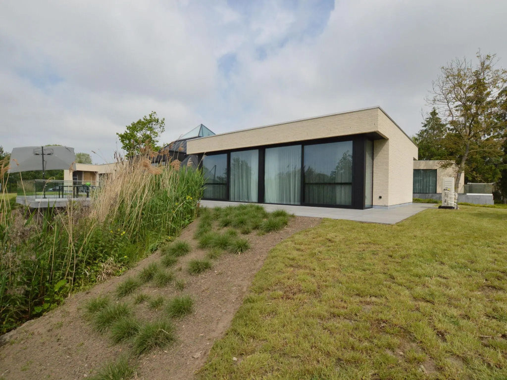 Swanky Villa in Gijzegem- Aalst with Terrace