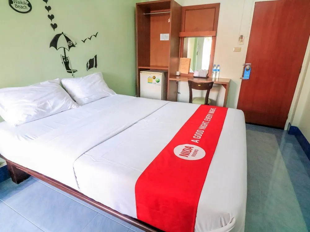 Nida Rooms Moon 235 Walking Street