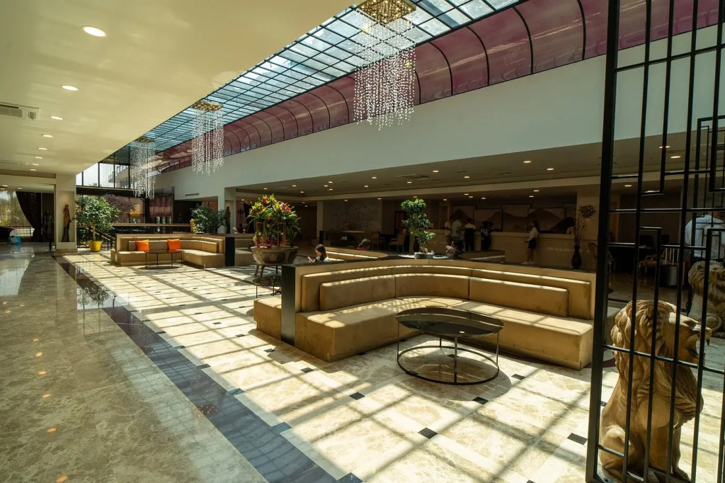Siam Elegance Hotels & Spa