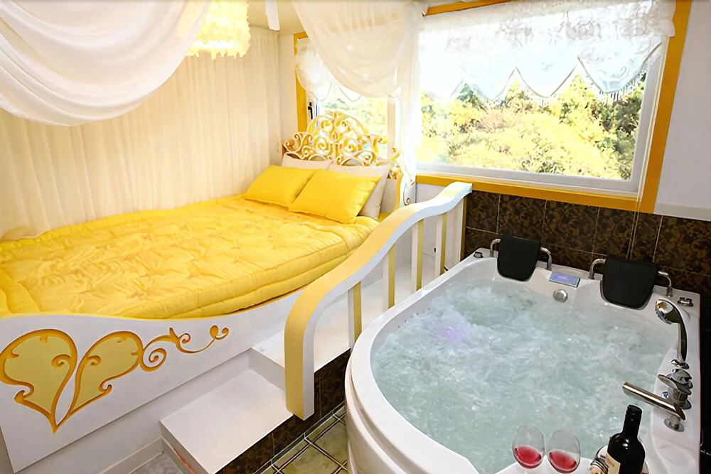 Gyeongju Twoman Pension