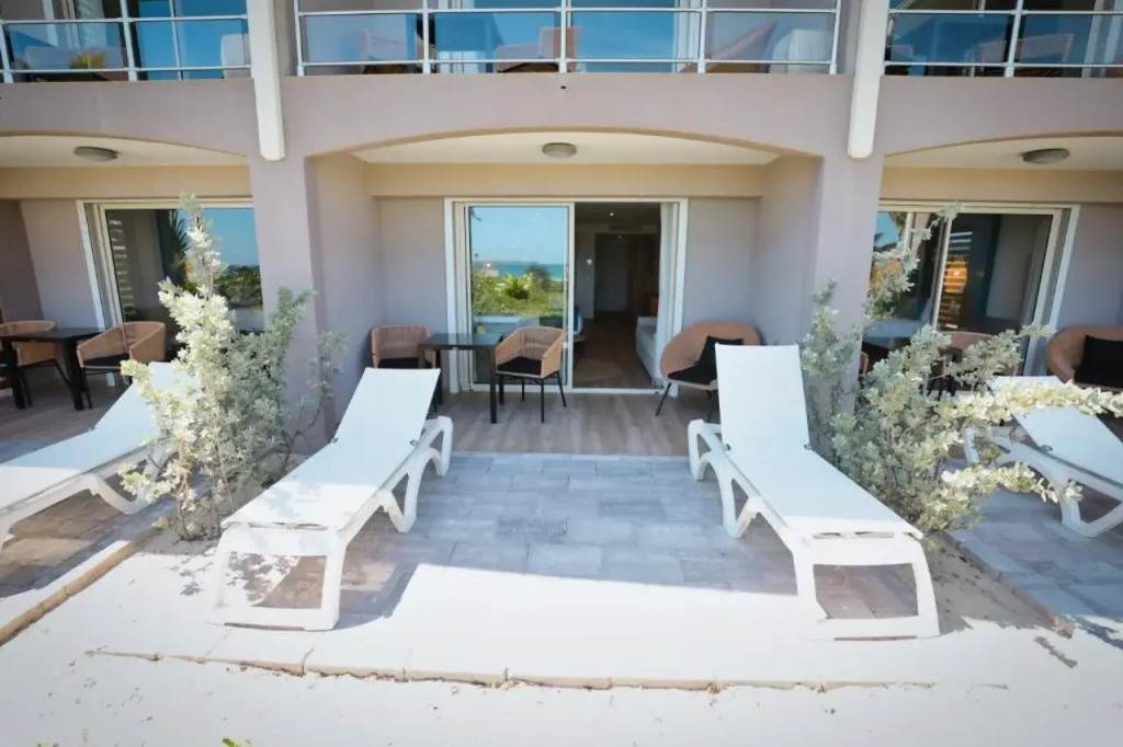 Orient Beach Hotel