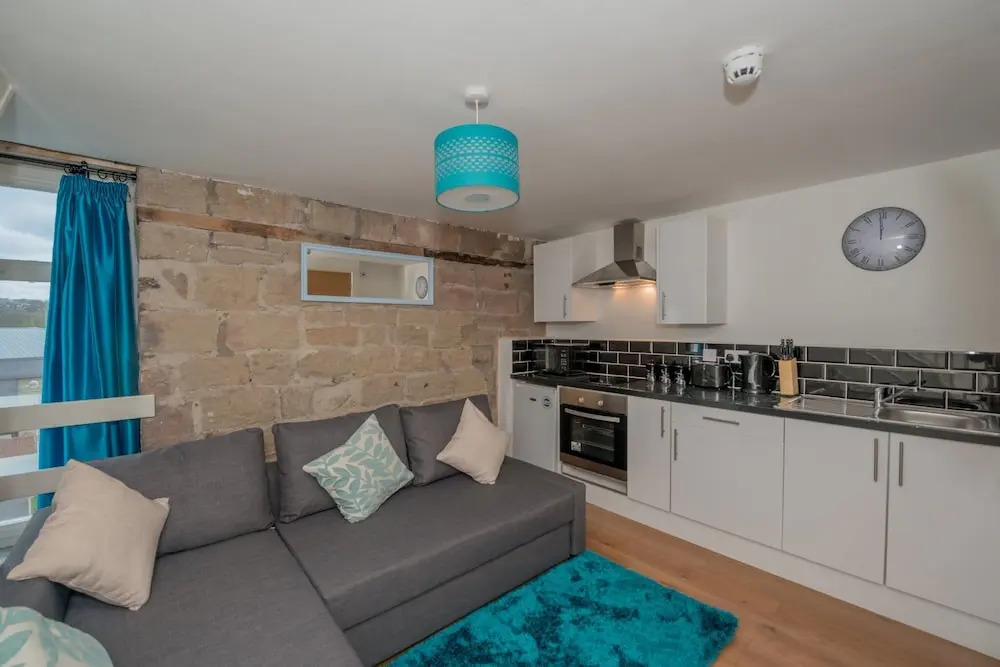 Kirkstall Bridge Apartments - 23