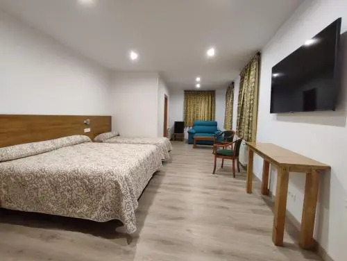 Hostal Aribel Longinos