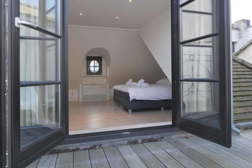 Saint Pauls Suite 18