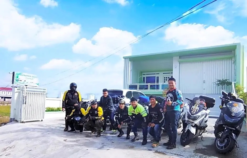 RedDoorz Syariah at Penginapan Queen Sungai Penuh