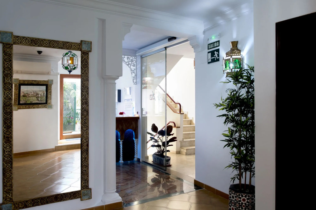 Hostal Alhambra