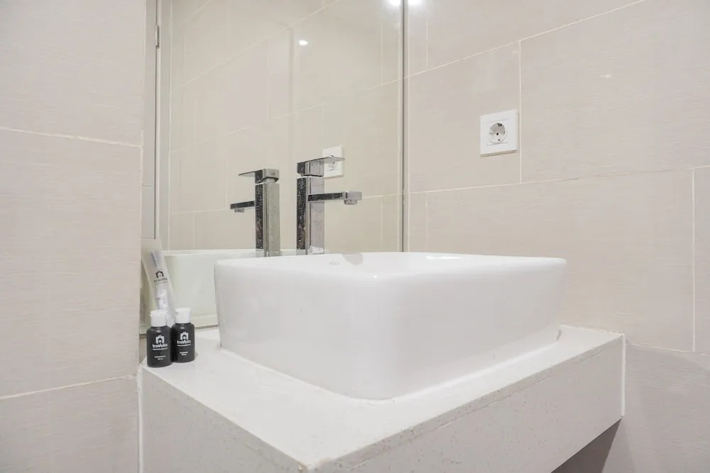 Good Choice And Homey Studio At Daan Mogot City Apartment
