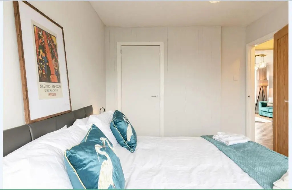 Gayton Court 2-Bedroom Flat in the Centre of Reigate