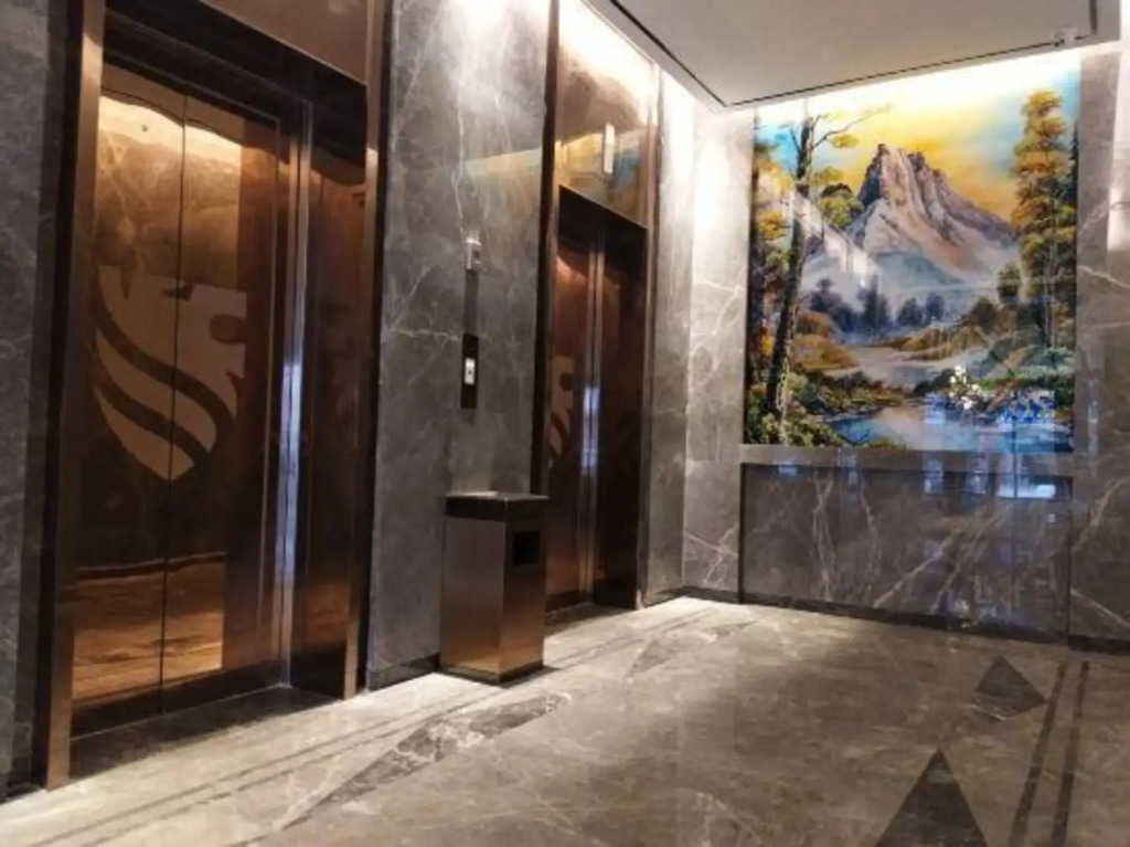 Kamston International Hotel