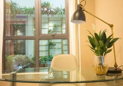 Book & Life Hotel