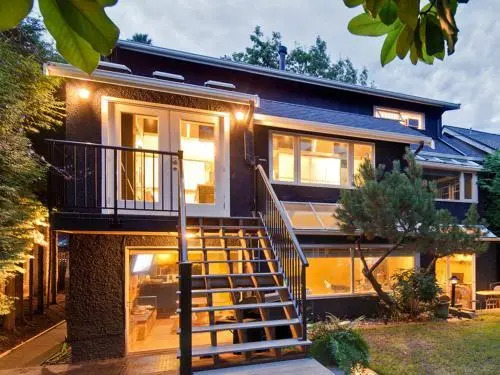 House On Dunbar B&B