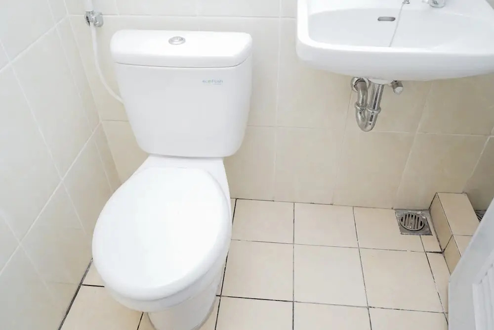 Comfort with Garden View Studio Apartment M-Town Residence
